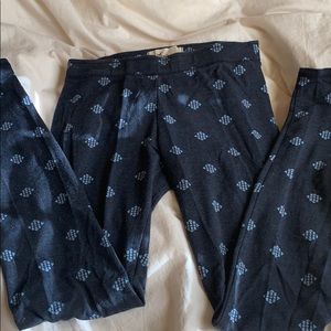 Hollister patterned leggings.